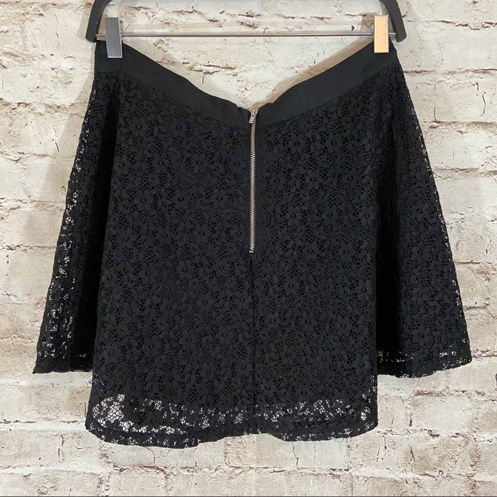 Forever21 black lace skater skirt size large - Picture 2 of 6